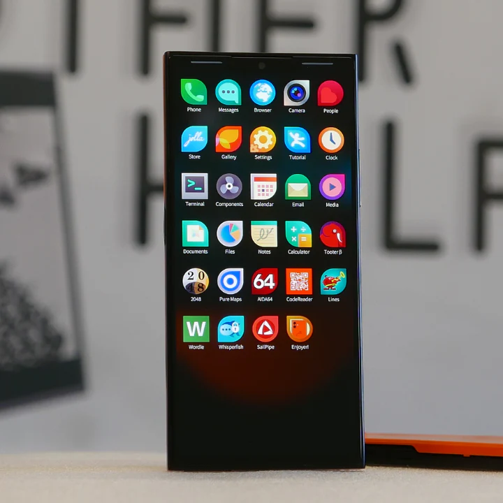 Jolla Phone (October 2026) - Image 3